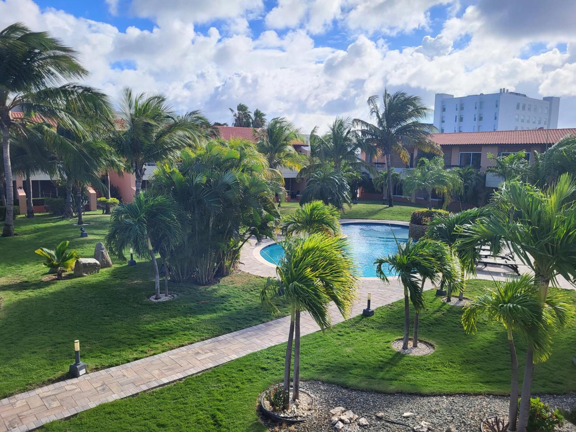 Eagle Beach Luxury House, Walking Distance To The Beach Palm Beach Exterior foto